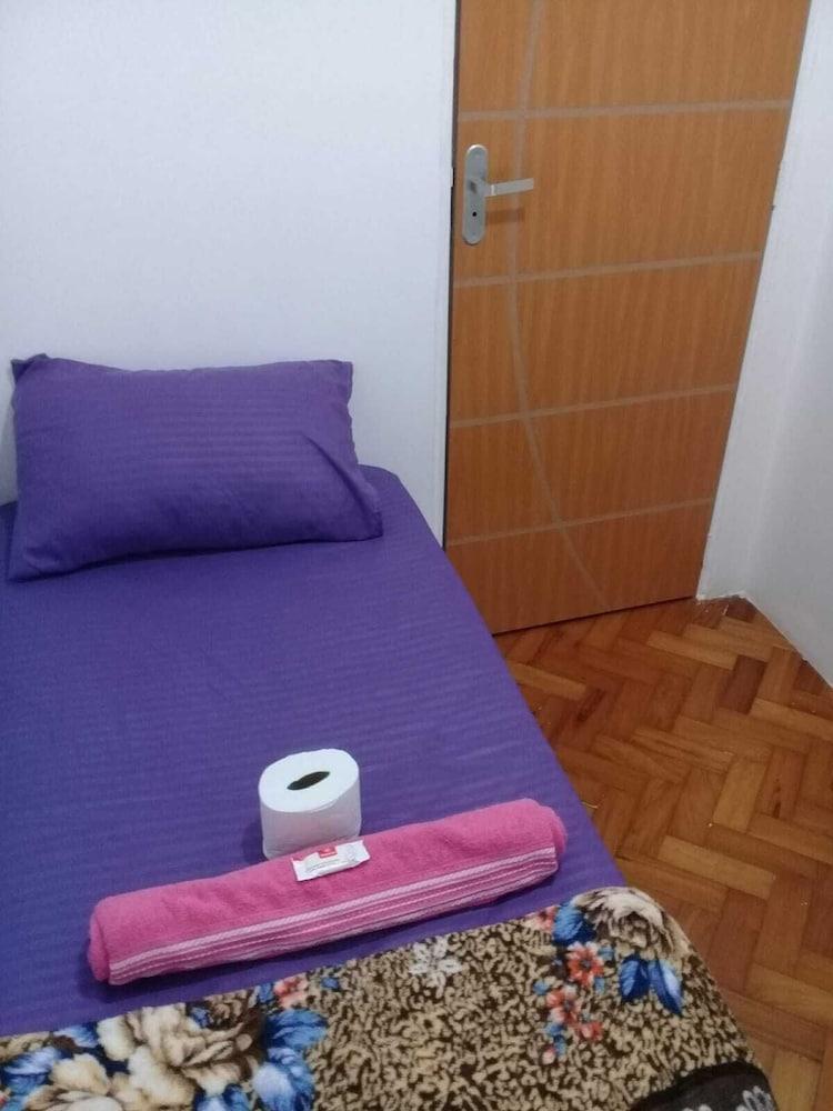 Adonai Copacabana Inn - Hostel