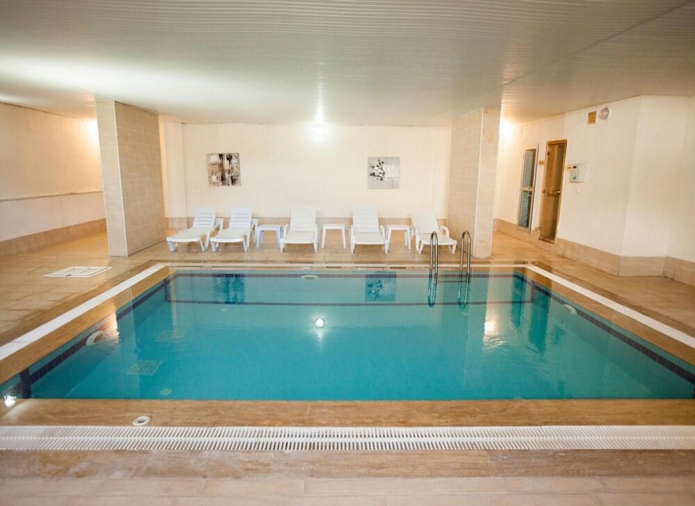 Lovely Flat in Didim With Shared Pool Sauna Gym