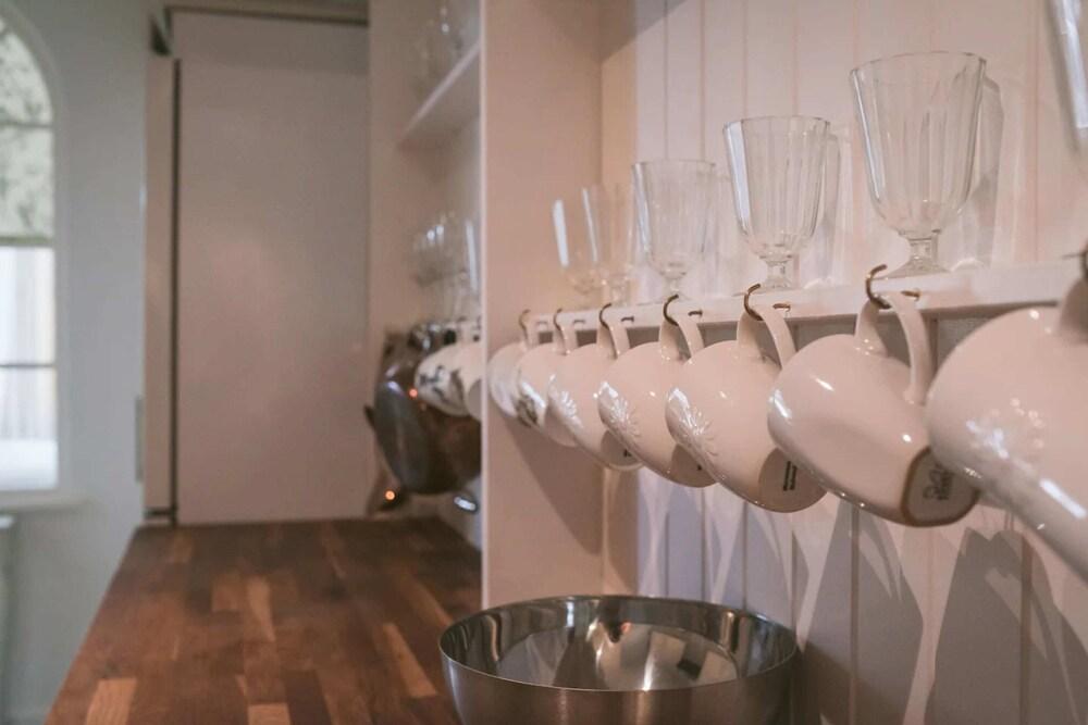 Charming 1 Bedroom Flat in Brook Green