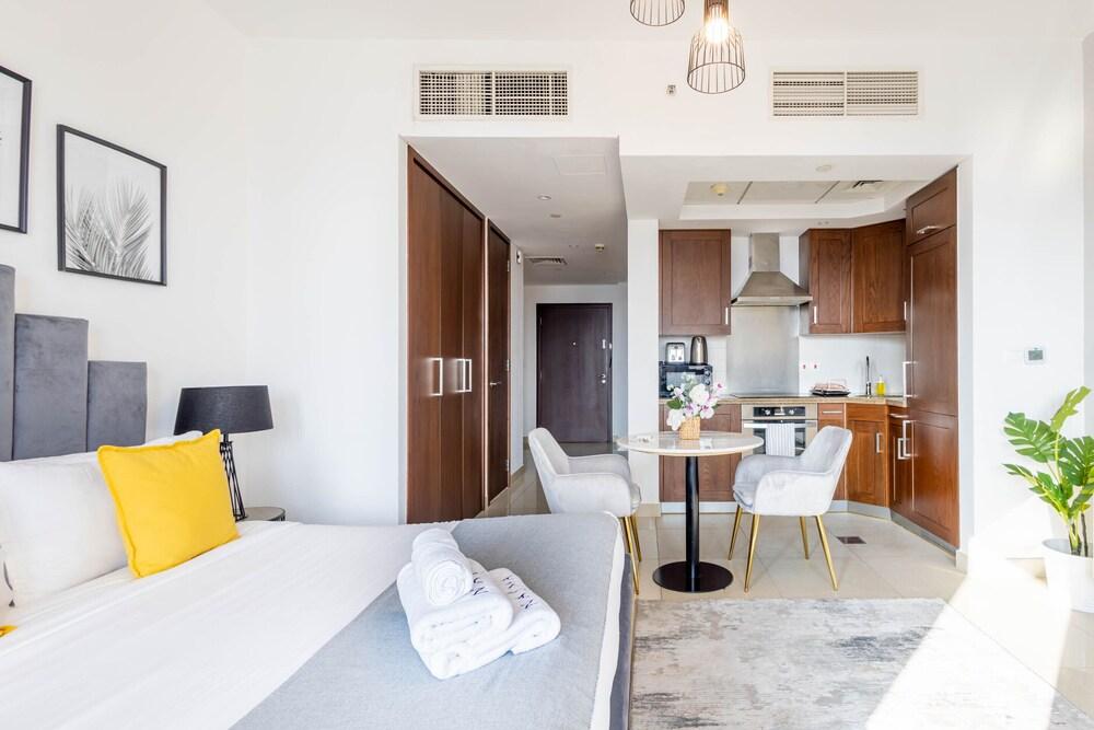 Nasma Luxury Stays-29 BLVD Tower 1