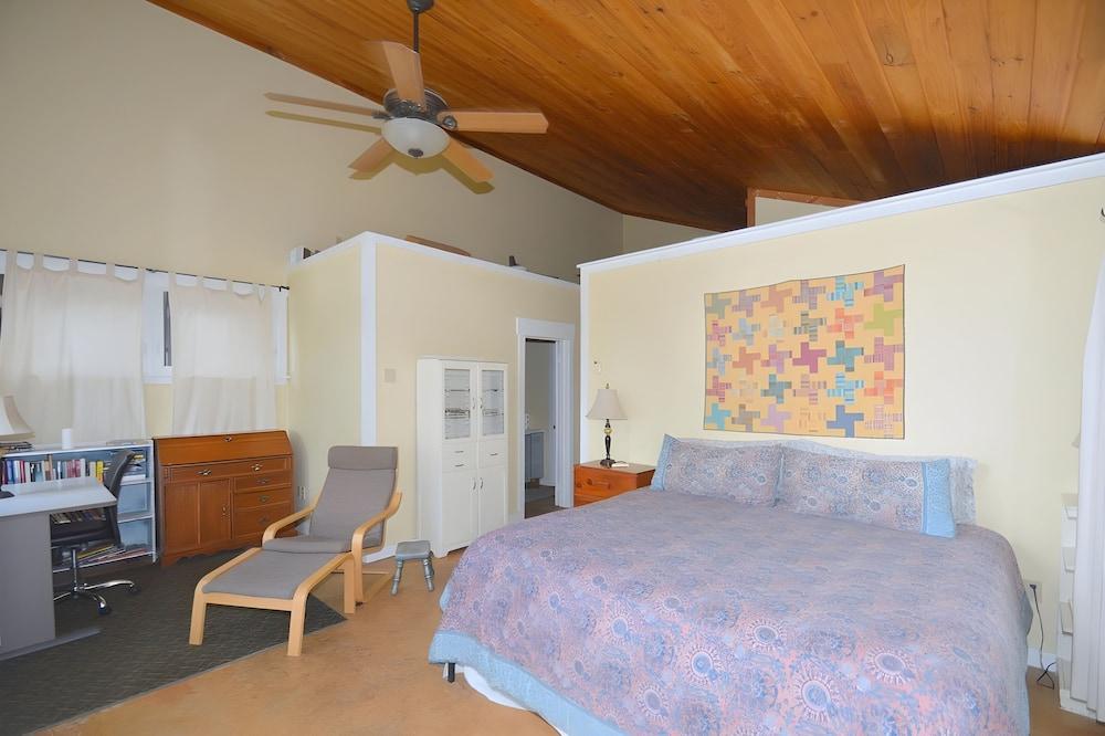 Above Sleepy Hollow - A Hidden Getaway