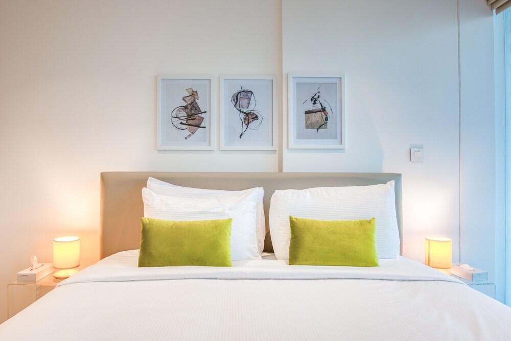 Maison Privee - Marquise Square - 2807