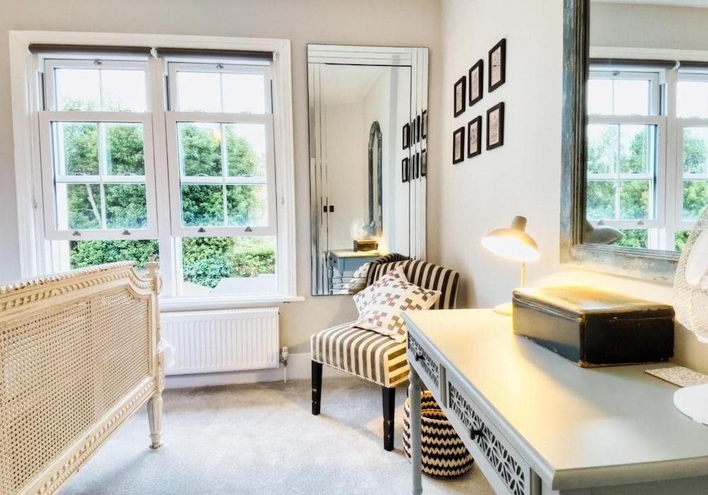 Poets Apartment By My Getaways