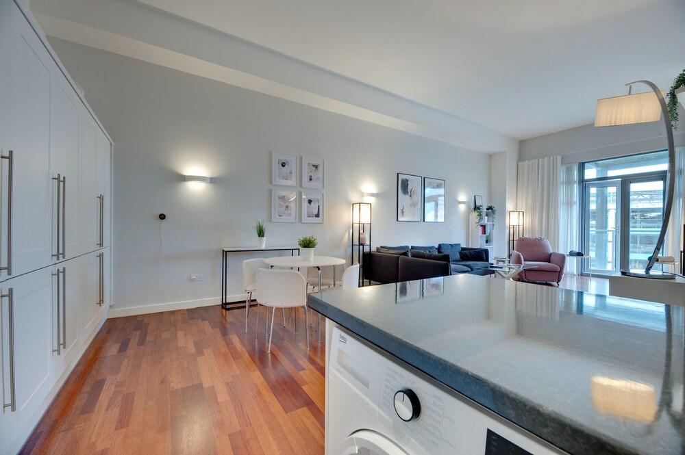 Week2Week Two Bedroom City Centre