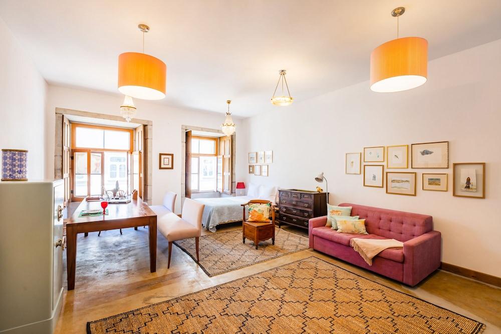 Atelier by the River