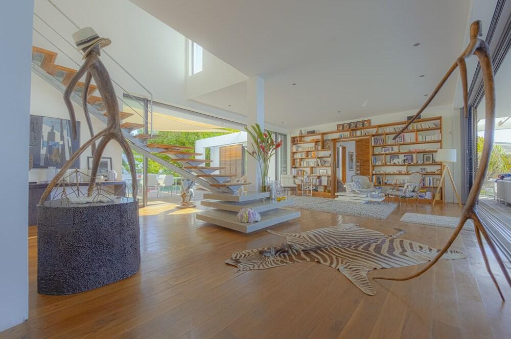 Villa Arty by muse villas