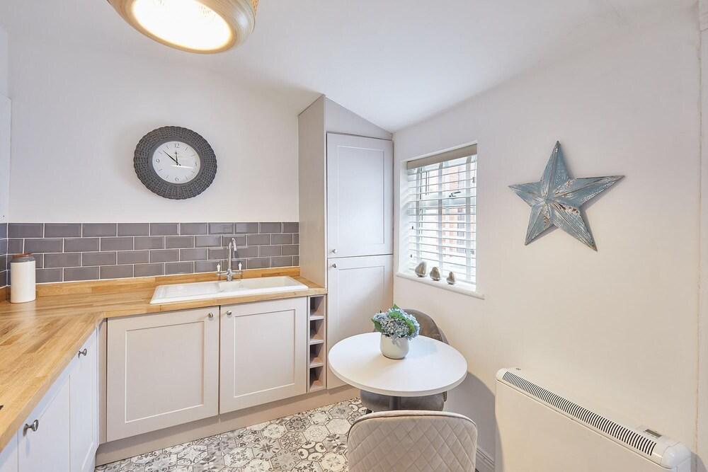 Host Stay Den Westcliff