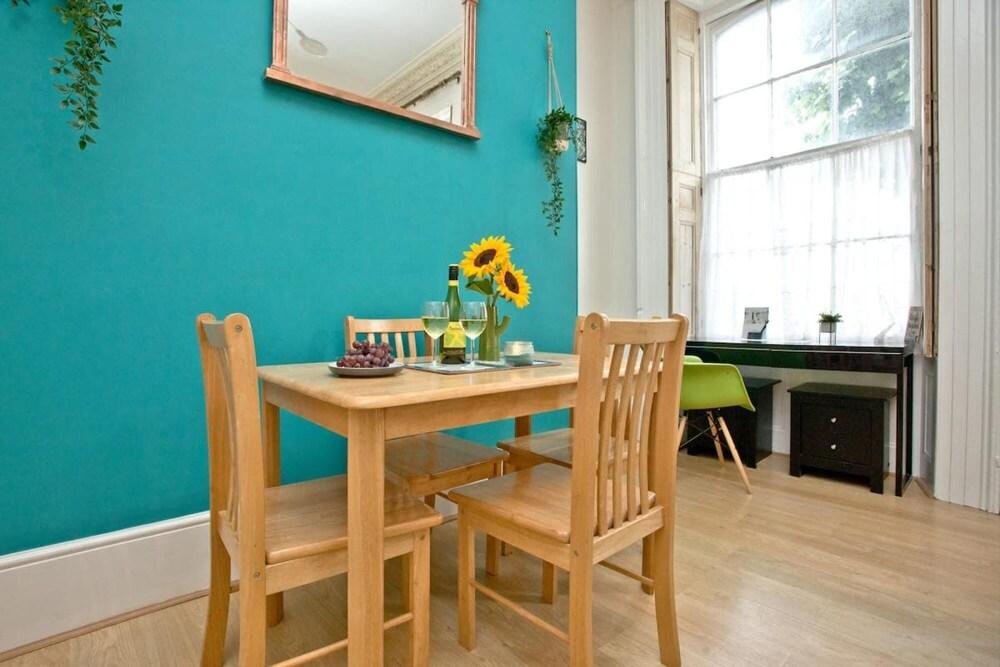 Host Stay Durnford Street