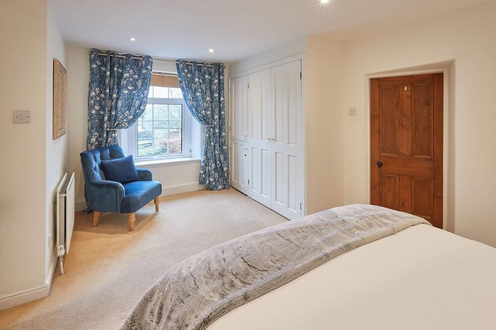 Host Stay Croft House