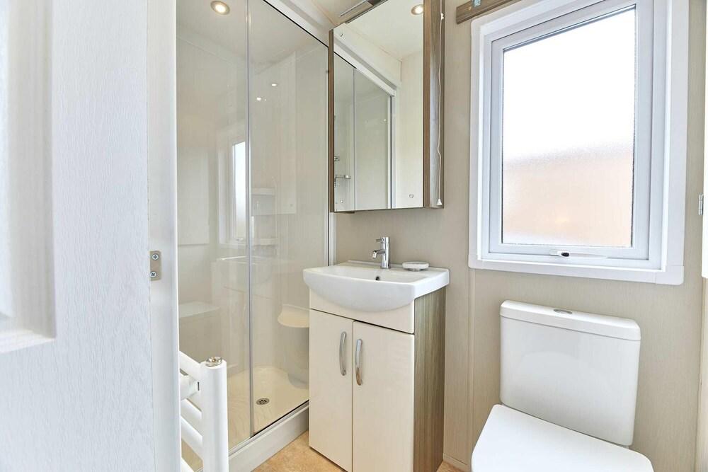 Host Stay Butterfly Lodge