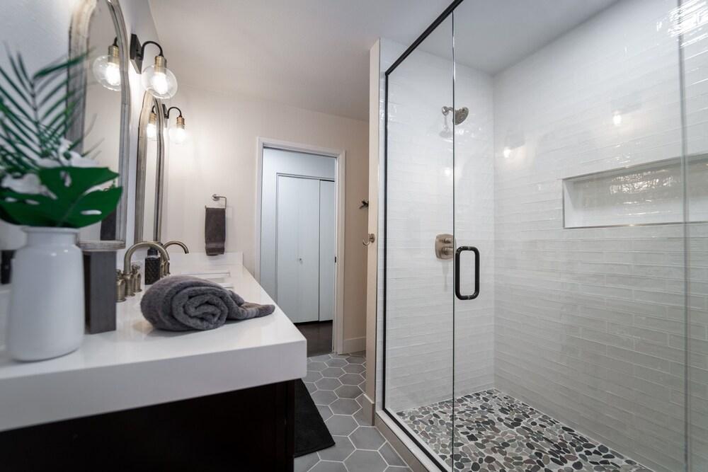 Cannon Phoenix 4 Bedroom Home by Redawning