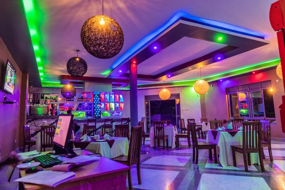 Ekhaya Crescent Hotel