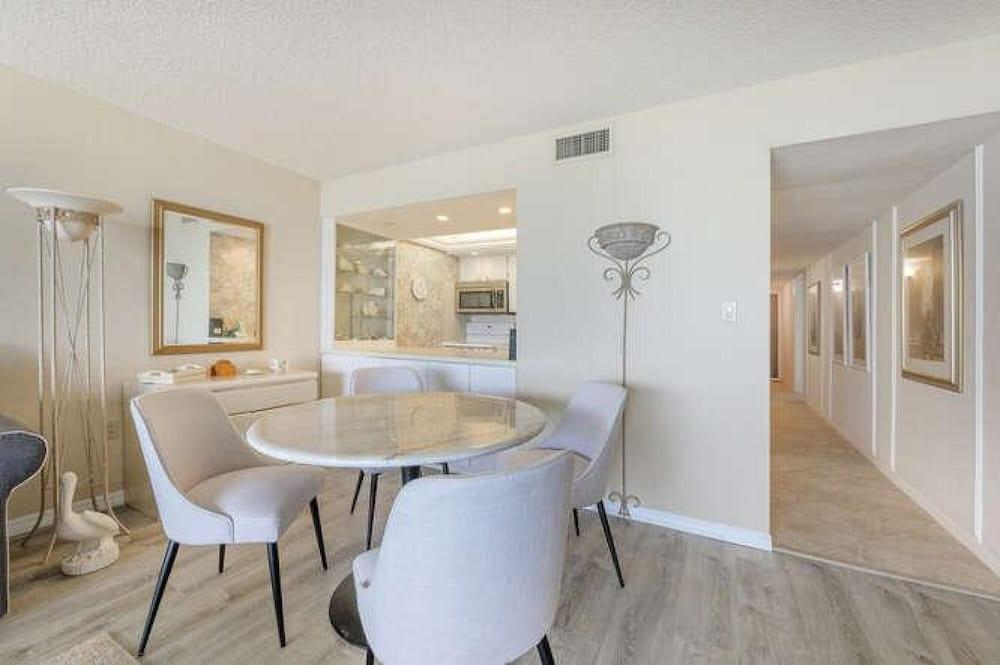 Sally s Dolphin Way Condo