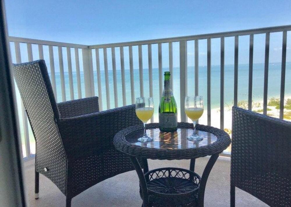 David s Estero Beach Tennis Condo