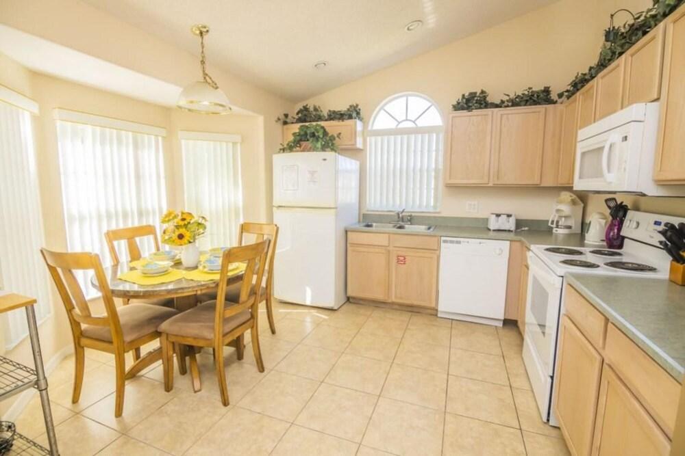 Yvonne s Indian Point Vacation Home