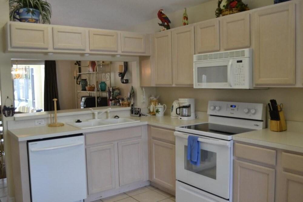 The Views at Highlands Reserve