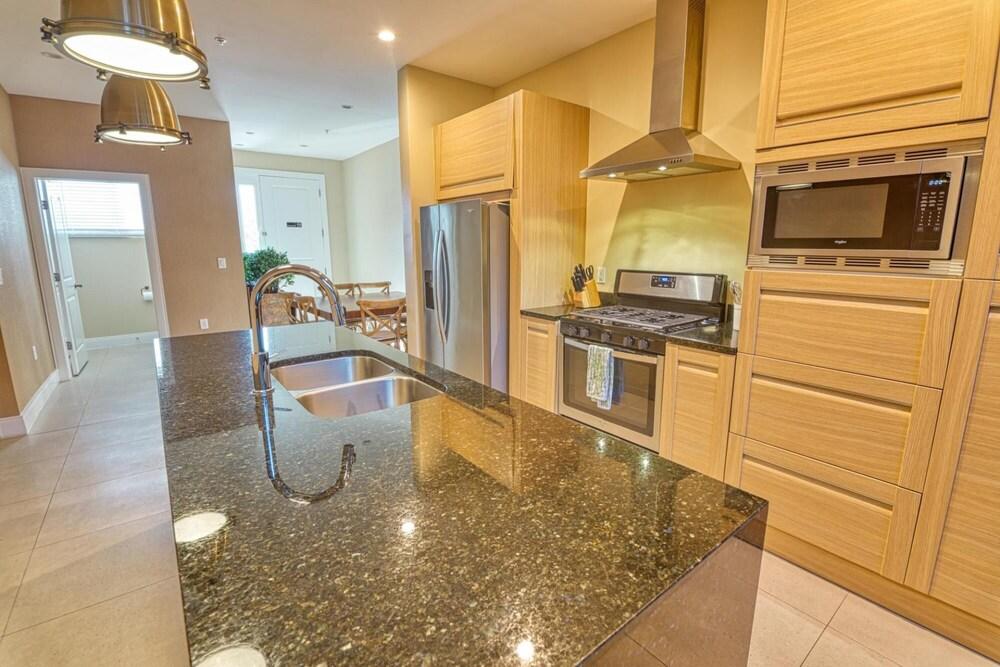 The Magic 3 Bed Resort Townhouse