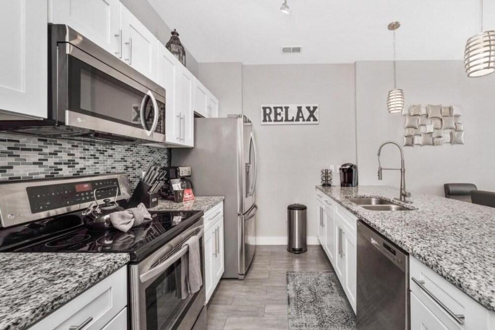 Victoria s Windsor Hills Condo