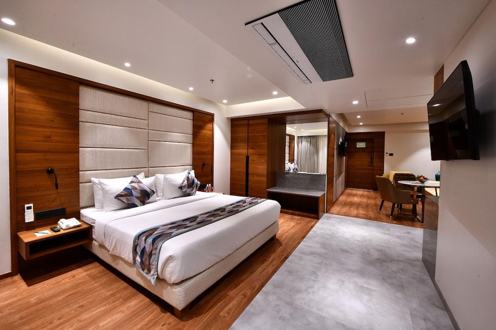 Regenta Fairlark Vadodara