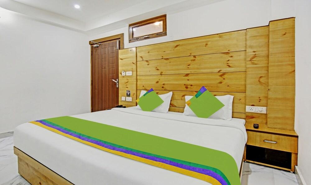 Treebo Trend Winterland