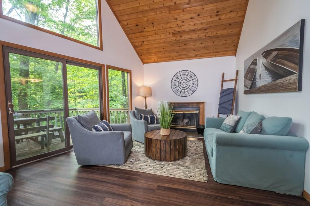 Bee Tree II by Taylor Made Deep Creek