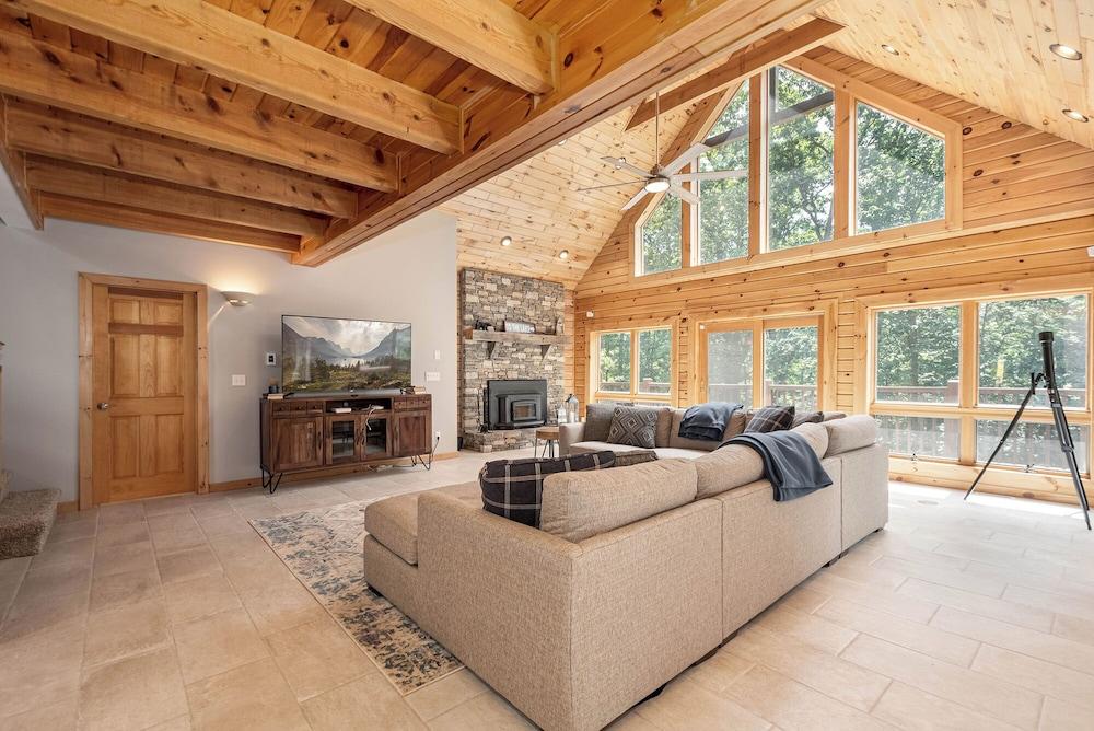 Loch Nest by Taylor Made Deep Creek