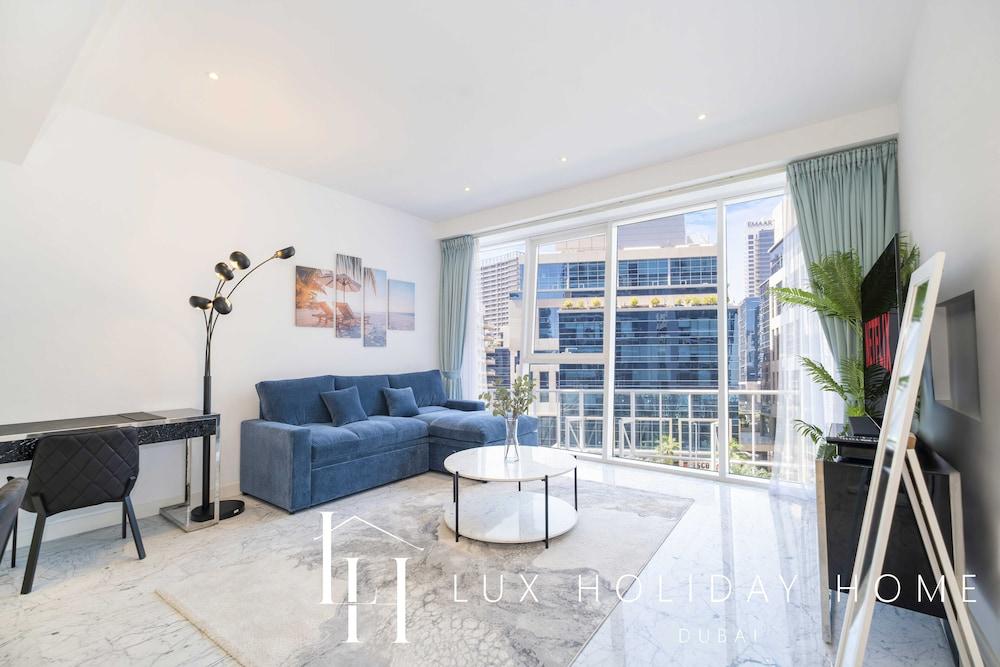 LUX - The Pad Executive Suite 4