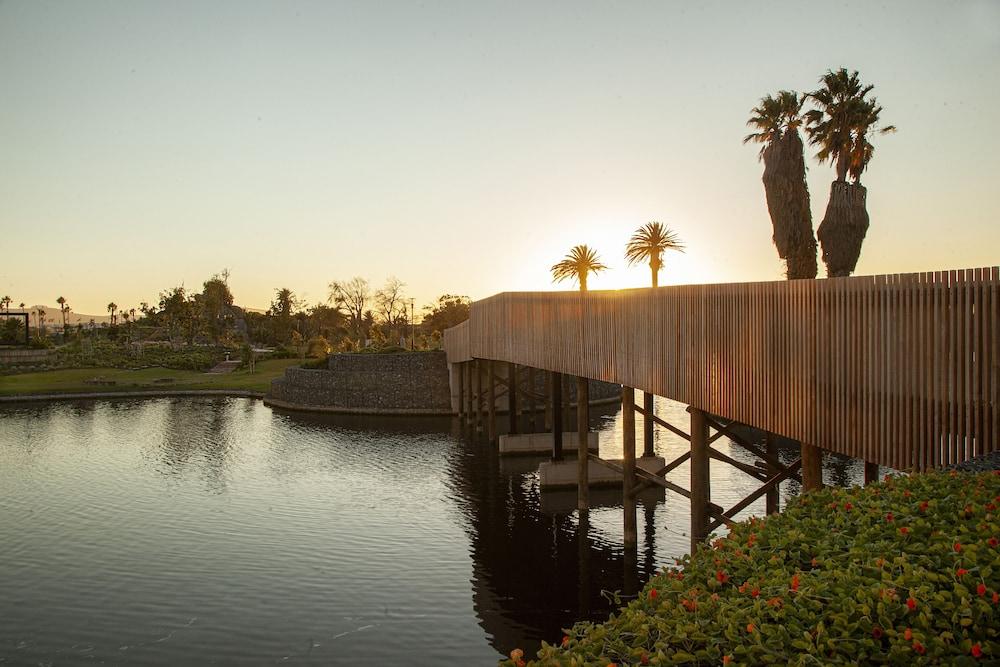 Bridgewater Apartments by Century City Hotels