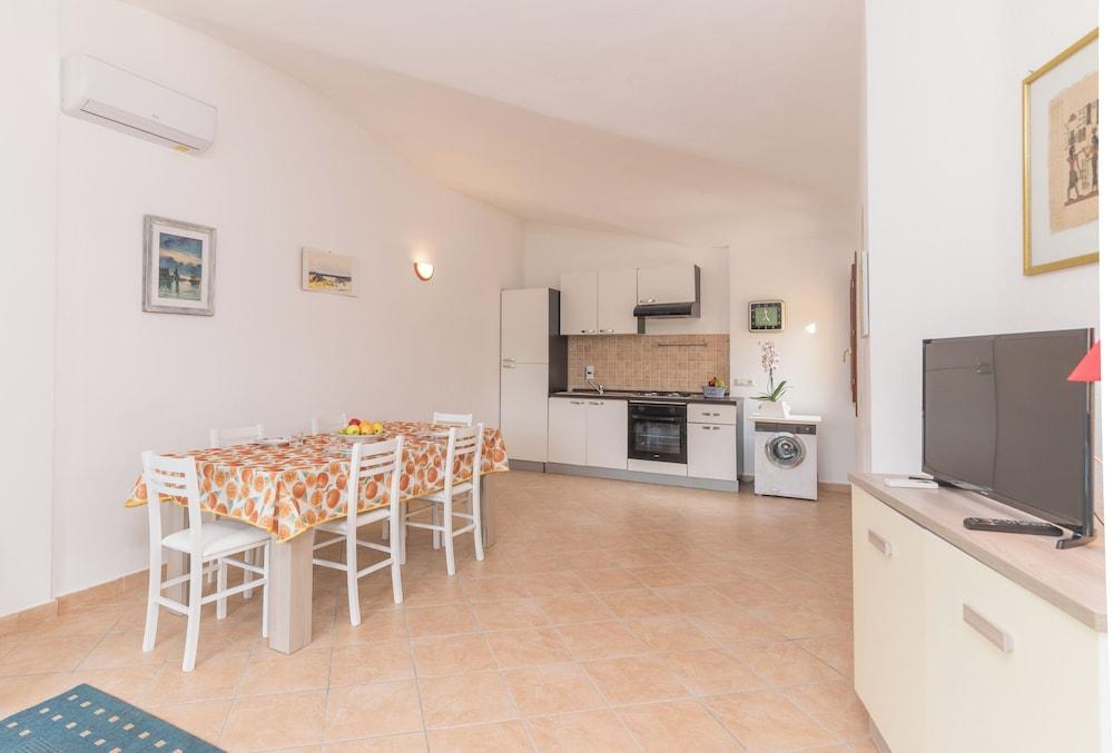 La Dimora Di Montelittu With AC