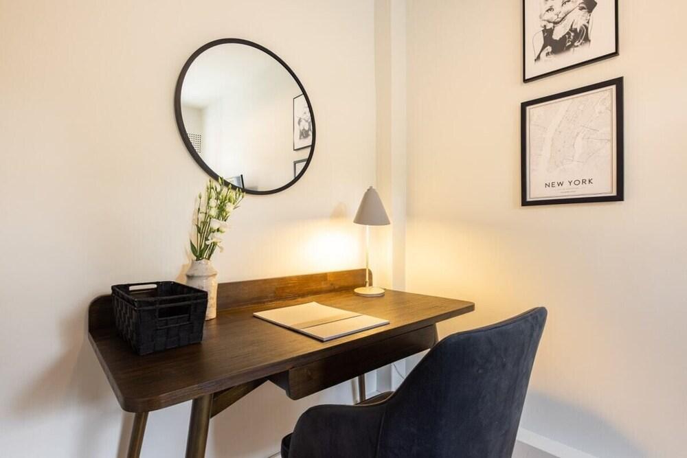 The Ealing Secret - Adorable 1bdr Flat With Balcony