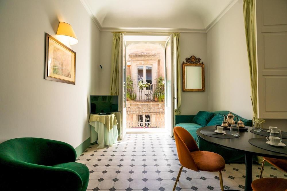 Baroque Apartments - Capo 10 Liberty Studio