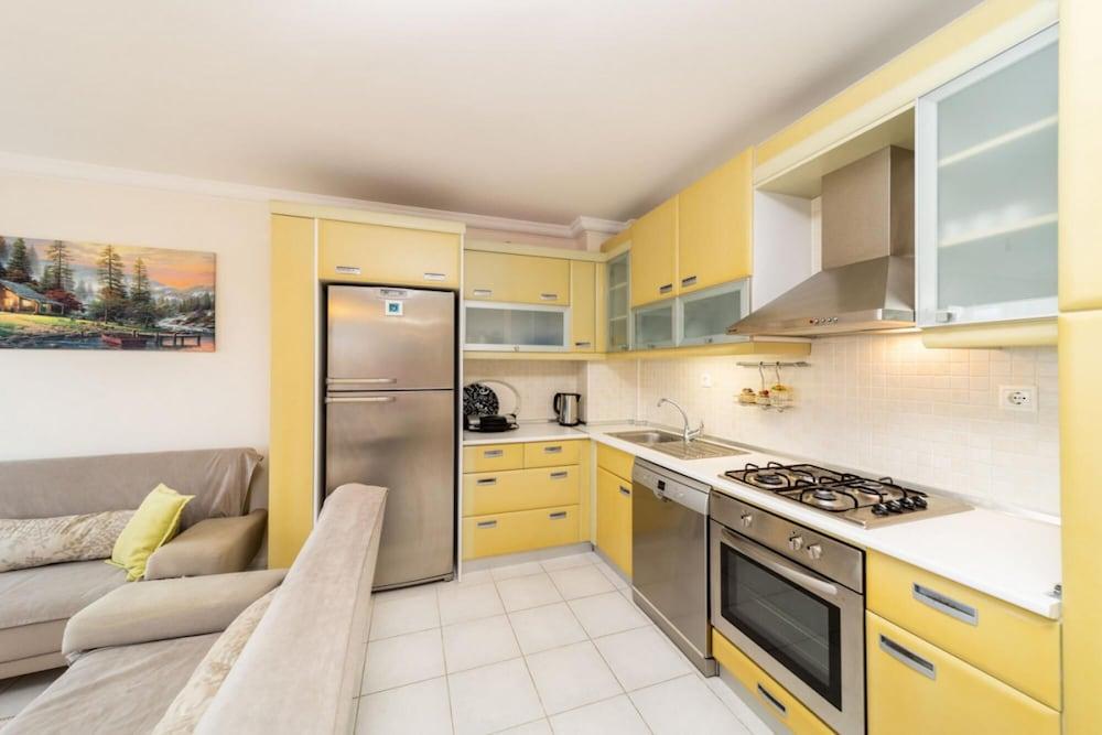 Lovely Apartment With Shared Pool in Konyaalti