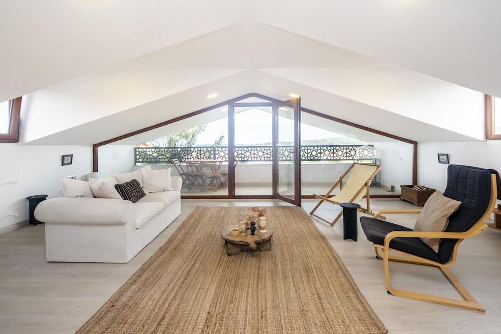 Remarkable Villa Close to Beach With Pool in Sile