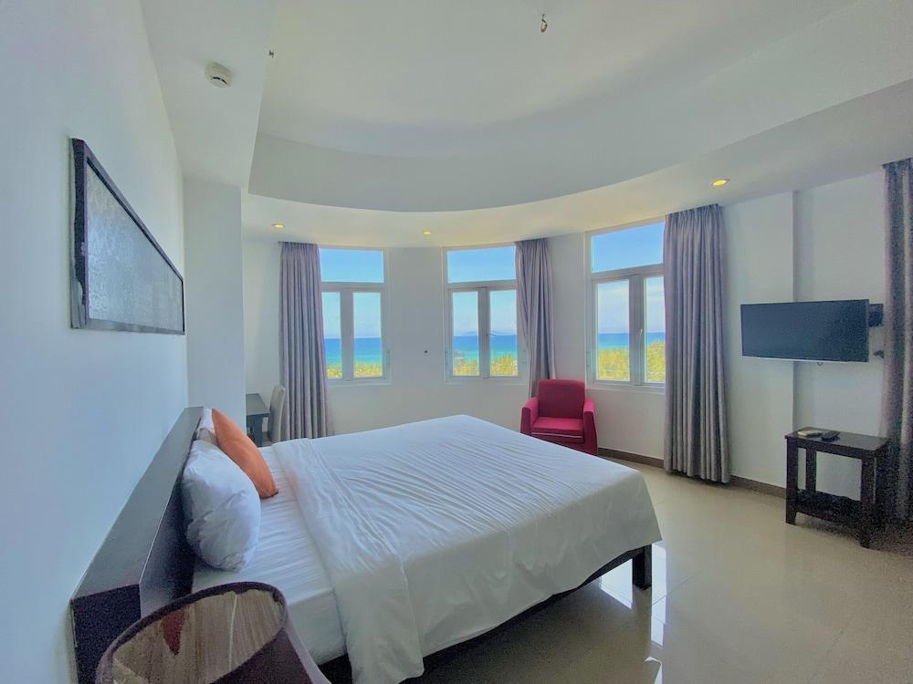 Queen Palace Hotel Da Nang