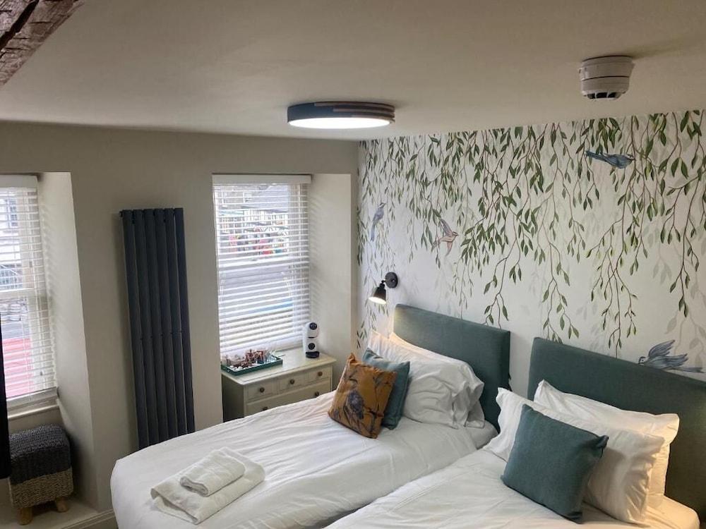 The Hive at Poppi Red