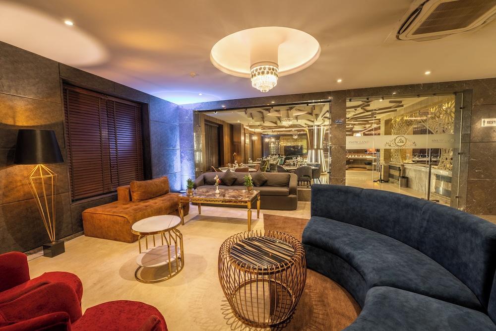 Hotel Snowland Srinagar