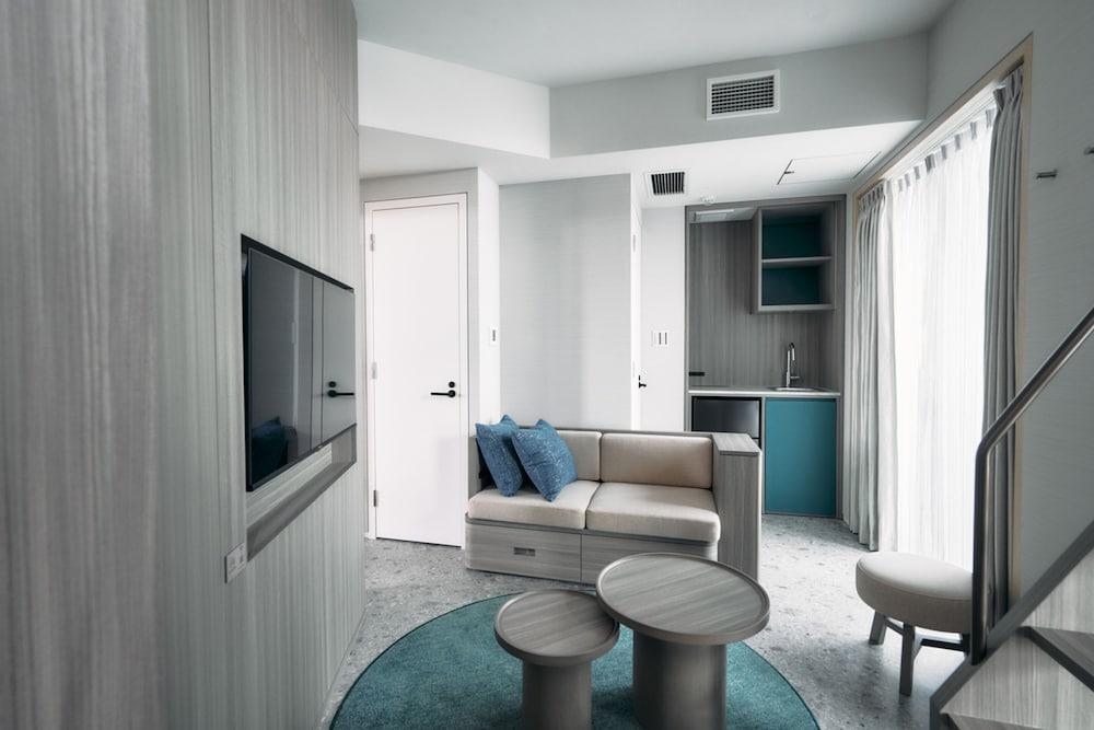 fav TOKYO NISHINIPPORI