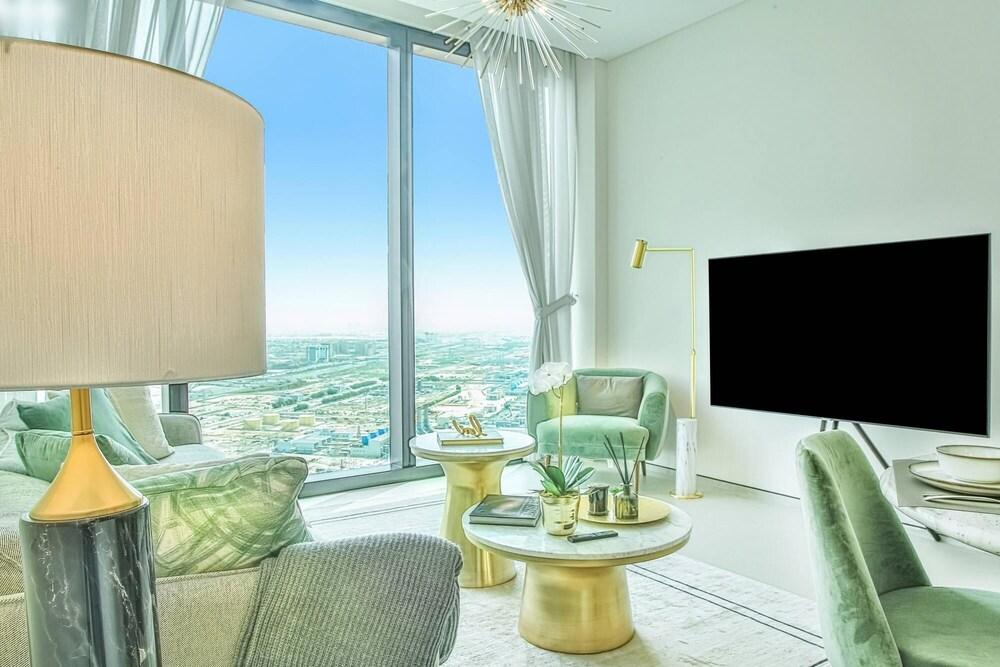 Luxury Living Amongst the Clouds