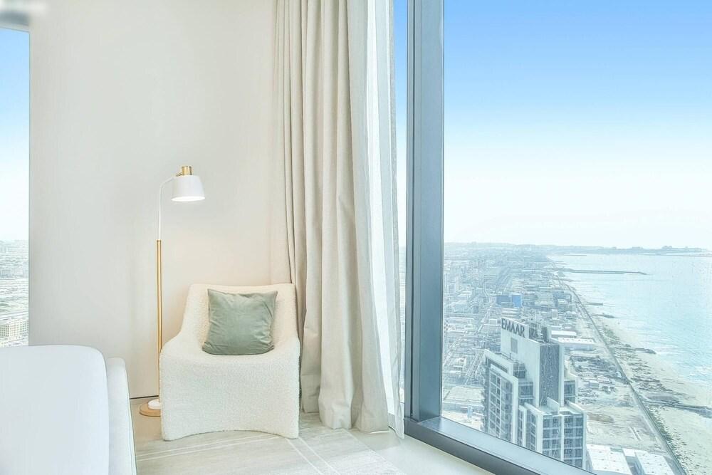 Luxury Living Amongst the Clouds