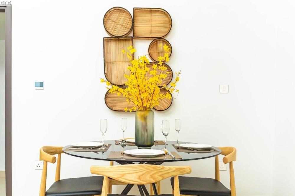 Skyscrapper Connected to DM by Bnbmehomes