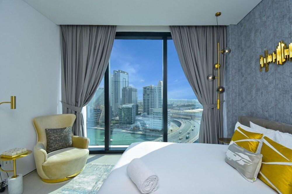 Private Beach in a Bnbme Designer Apartment