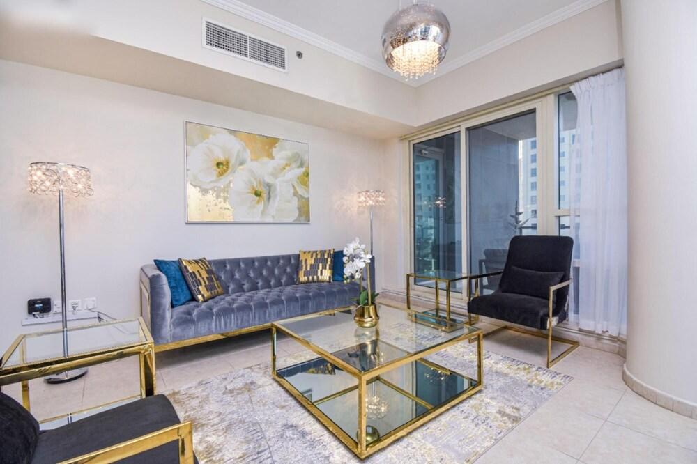 2B Apt With Waterfront View JBR