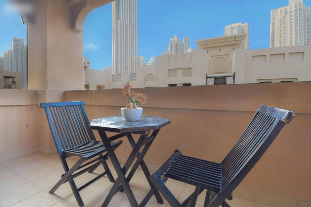 Dashing 2B Apt in Old Downtown