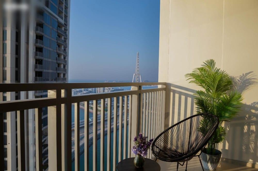 Luxe High Floor Full Seaview