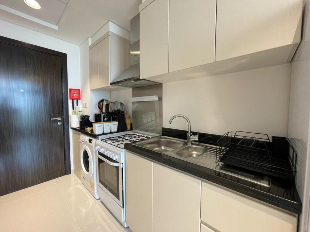 St-carson Tower A-1809