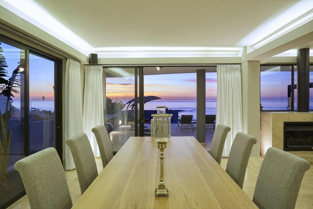 Luxury Camps Bay Villa With Large Patio and Private Pool Wescamp