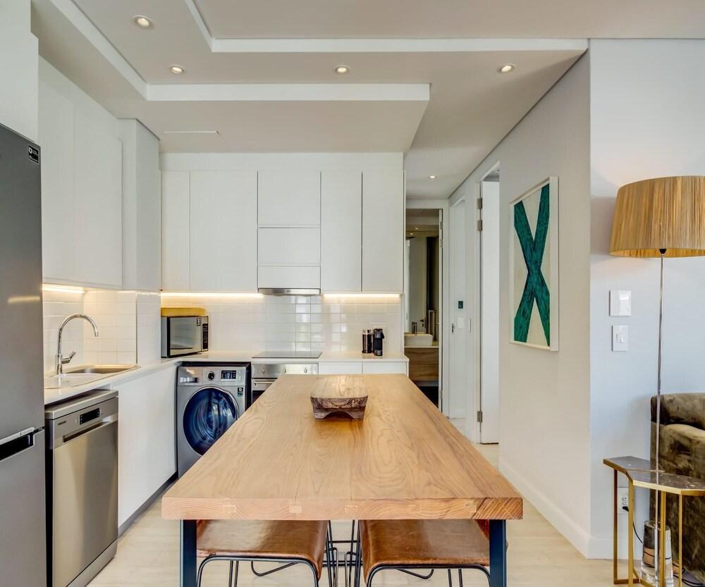 404 on N in Cape Town