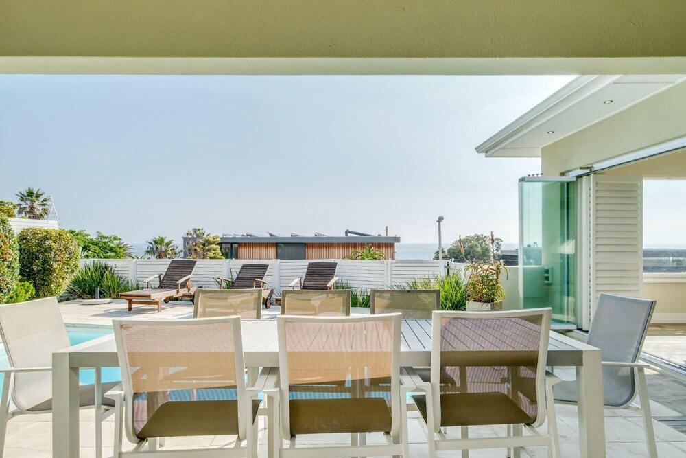 Beach-style Camps Bay Home With Pool and Garden Barbados