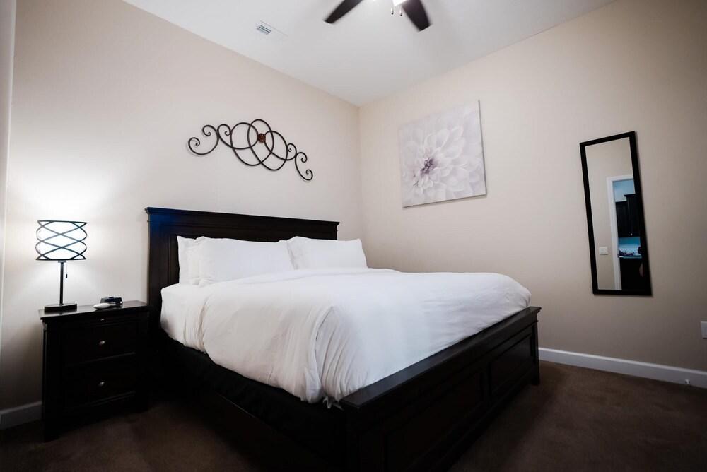 1 Bedroom Lake View Villa- 7