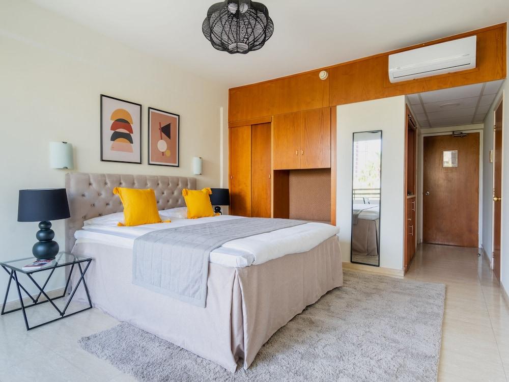 Modern Studio With no Balcony for 2 People